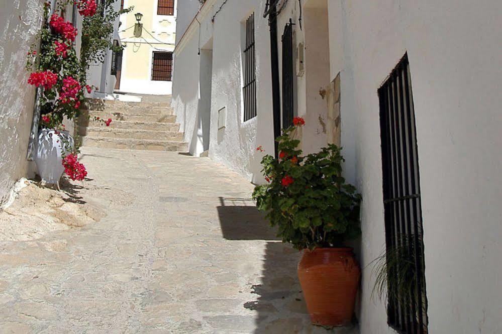 Tugasa Hotel Y Casas Rurales La Posada Villaluenga Del Rosario Exterior foto