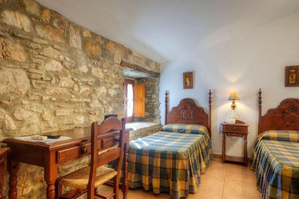 Tugasa Hotel Y Casas Rurales La Posada Villaluenga Del Rosario Exterior foto